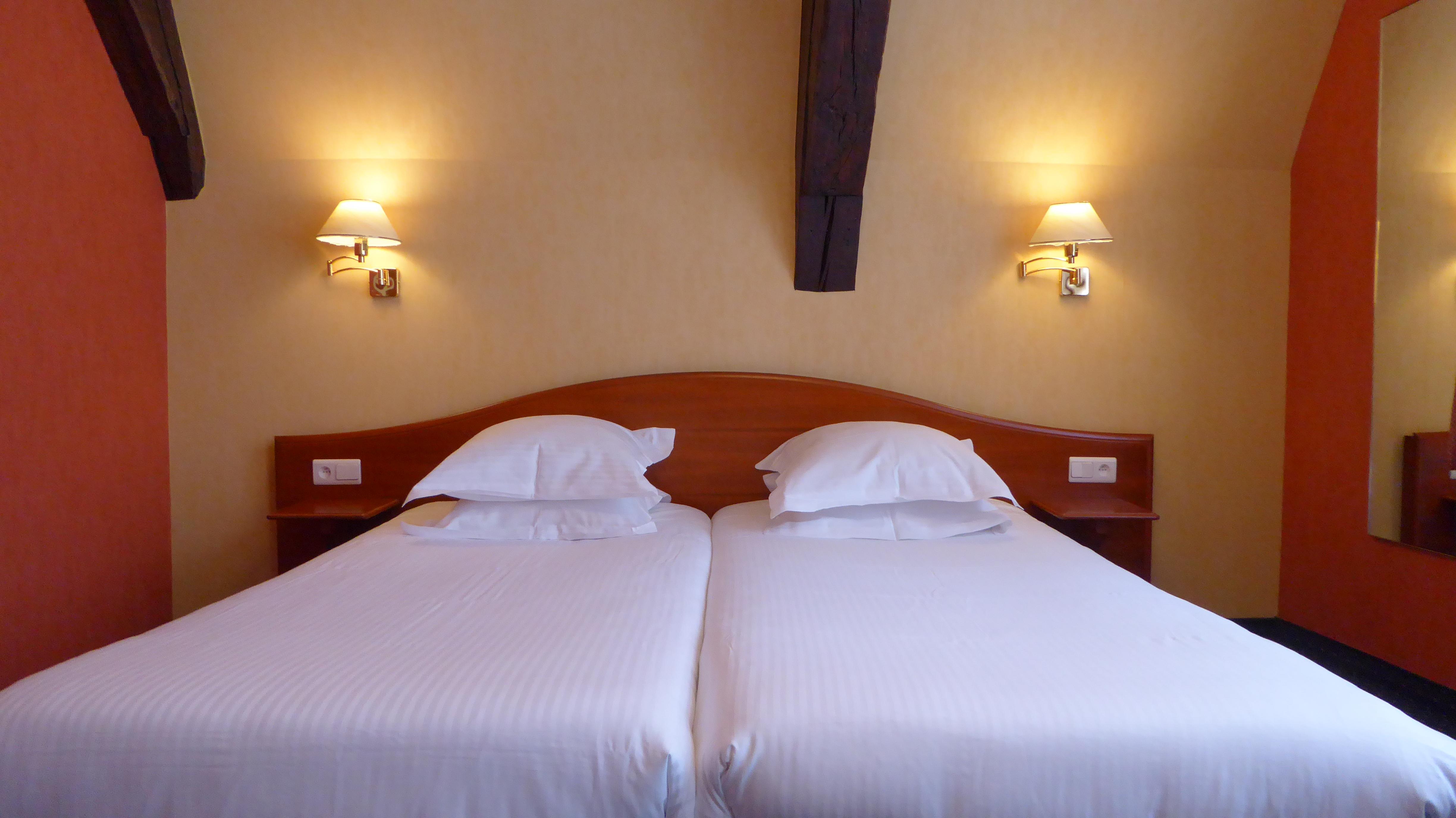 Hotel The Black Swan 3*